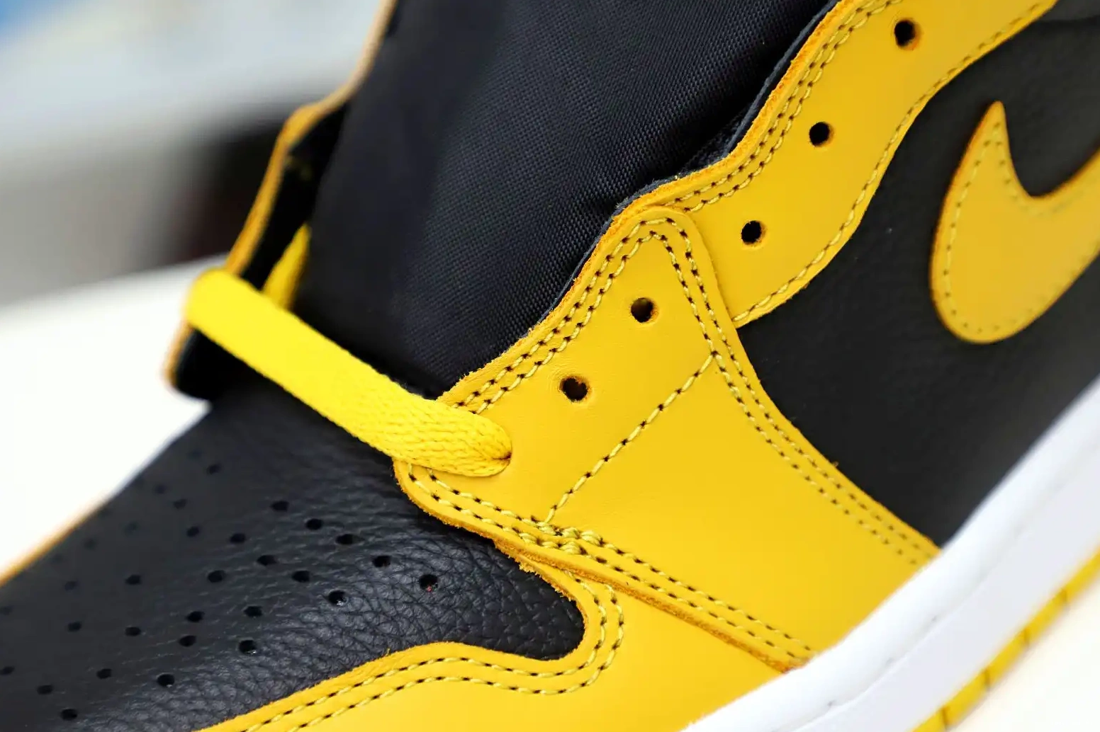 AIR 1 RETRO HIGH Kimikick OG 'POLLEN' JORDAN 0531